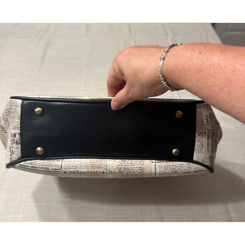 Patricia Nash Newspaper Print Leather Frame Satchel Doctor Bag P374245